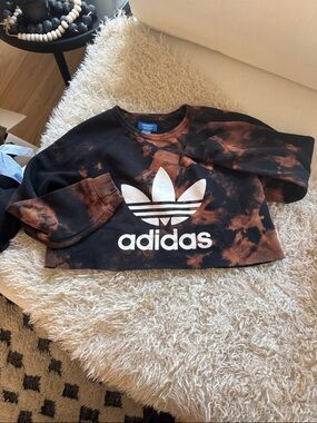 adidas Cropped Crewneck trefoil tie-dye sweatshirt Sz XL